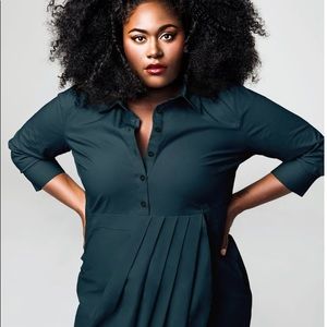 US Danielle size M (18-20) in teal. Euc condition.